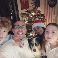 Petite maison très charmante dans un quartier calme proche des Montagnes et d'un très beau lac.