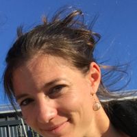 Bel appartment 2 chambres au calme avec jardin et jolie vue mer, bien situé