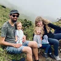 Notre maison, avec jardin au milieu des oliviers