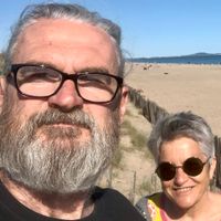 Maison avec piscine, sur un vaste terrain arboré sans vis à vis, proche du village et des randonnées