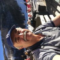 La maison de Jean Luc se situe à 1 km de la mer . Dans un quartier calme . Entièrement équipée .