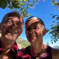 maison atypique en pierre en pleine nature en limite du Parc National des Cévennes.