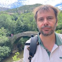 Appartement situé dans un chateau en copropriété en bord de Loire.