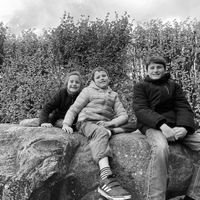 Très jolie maison des année 30, tout confort spacieuse, à proximité immédiate de Paris