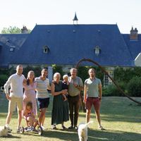 Belle maison bâtie en 1640 au cœur de la Vallée de la Loire. Pour grande famille. 6 chambres