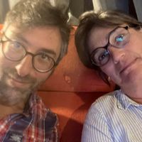 Appartement de 3 chambres et 1 bureau, en centre-ville, dans immeuble des années 30