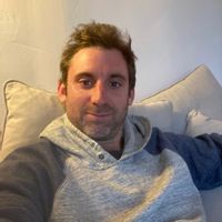 Appartement 2 chambres et grande pièce de vie avec accès rapide au centre ville