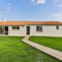 La maison des Marais de Sallertaine au coeur d'un village d'artisans et au bord des marais