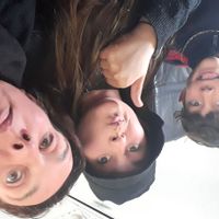 Maison typique de village Cévenole proche d'une rivière.