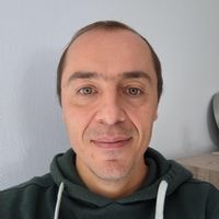 Une chambre avec salle d'eau au RdC de ma maison.