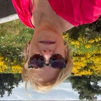 Appartement Lumineux, à la Croix Rousse; Grand salon séjour, 2 chambres. 4 x 2 couchages; 1 piano.