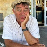 T3 panoramique à 2mn à pied du lagon de St Pierre et proche des commerces. Séjour agréable assuré!