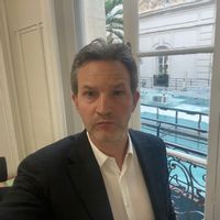 Maison Madrid Piovera 4 chambres. Jardin privé. Piscine partagé avec 5 autres maisons.