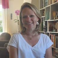 Maison néobretonne avec piscine accessible à pied du port de Palais. Proche commerces et plage