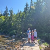 Riverside Cabin Getaway in North Georgia Wine Country