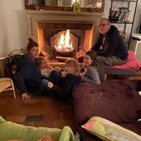 Les "murgers":   maison familiale avec jardin dans un village proche de Paris