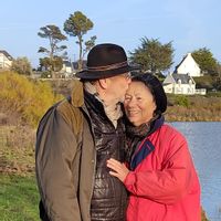 Maison bois de trois chambres, au calme, située à 15 mn de Carnac et du Golf du Morbihan.