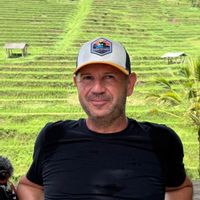 La villa de Julien et Sophie avec piscine et jardin paysagé entre Toulouse et Bordeaux