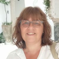 Appartement lumineux, bien équipé au 3ème étage avec bacon  proche commerces et transport en commun