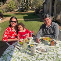 Grand appartement de 3 chambres, lumineux, 3 mn de la mer avec parking rue gratuit.