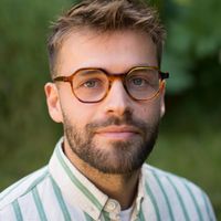 T1 de 38 m² proche parc Saint-Cloud, calme et bien équipé, à 30 min du centre de Paris.