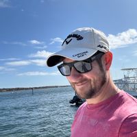 Modern Beach Bungalow blocks from Clearwater Beach