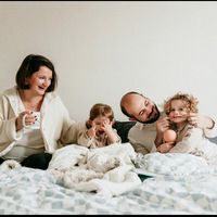 Appartement lumineux et soigné avec balcon vue Tour Eiffel, déco chaleureuse et idéal en famille.