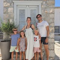 Maison familiale très lumineuse et décorée avec soins située à 300m de la plage .