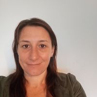 Appartement 3 chambres, cuisine, salon, salle de douches, wc séparés, balcon, superbe vue!