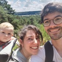 Appartement 2 chambres à Paris. Ensoleillé, calme et vue sur la tour Eiffel