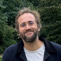 Maison calme avec jardin-terrasse au cœur des Puces