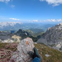 Eigenes Zimmer in Einfamilienhaus.