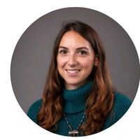 The red brick house surrounded by fields, mountains, a crystal-clear river and a lake 5 km away.