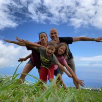 La kaz tropicale offre une vue mer et ravine exceptionnelle à 15 minutes de la plage et de la ville.