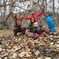 La maison de Antoni, Ilona, Inuk, Maür i Saó