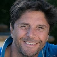 La maison de Xavier est une demeure magnifique qui ressemble à un petit château avec  jardin 2300m2