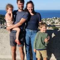 Appartement familial ancien Paris Gambetta