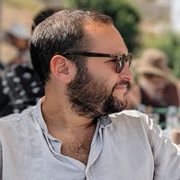 La maison de Raphaël est un appartement de 42 m2 au coeur de Paris, dans le 9ième arrondissement.