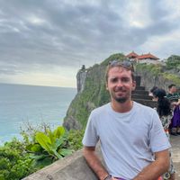 Appartement de charme avec balcon situé à 5 minutes de Montmartre