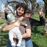 Chambre privée pour adulte + chambre enfant avec 1 lit, possibilité d'en avoir un en plus