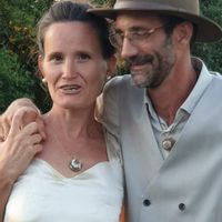 Longère réaménagée sur un terrain de 2 hectares en lisière de forêt au bout d'un chemin sans issue.