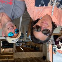 Maison d'Ana, Sylvia et Denis - et deux adorables chats