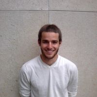 Cet hébergement élégant est parfait pour une famille, avec ses 750m2 de jardin et sa piscine.