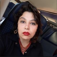 Chambre calme avec un balcon