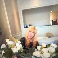 Modern condo, quiet and connected, midtown Toronto