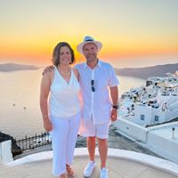 Modern cottage in the front of one of the beautiful lake in Quebec