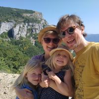 Familienfreundliche 5-Zimmer-Wohnung im ruhigen Stadtviertel von Berlin