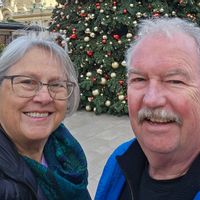 Nancy and Chrisina kuća