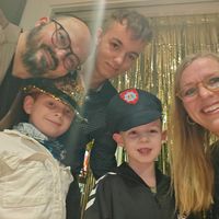 Helles familievenlige hus tæt på natur og kultur