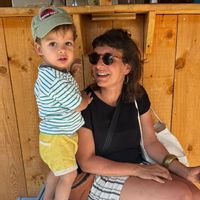 Pauline, Régis & Arnolds hus